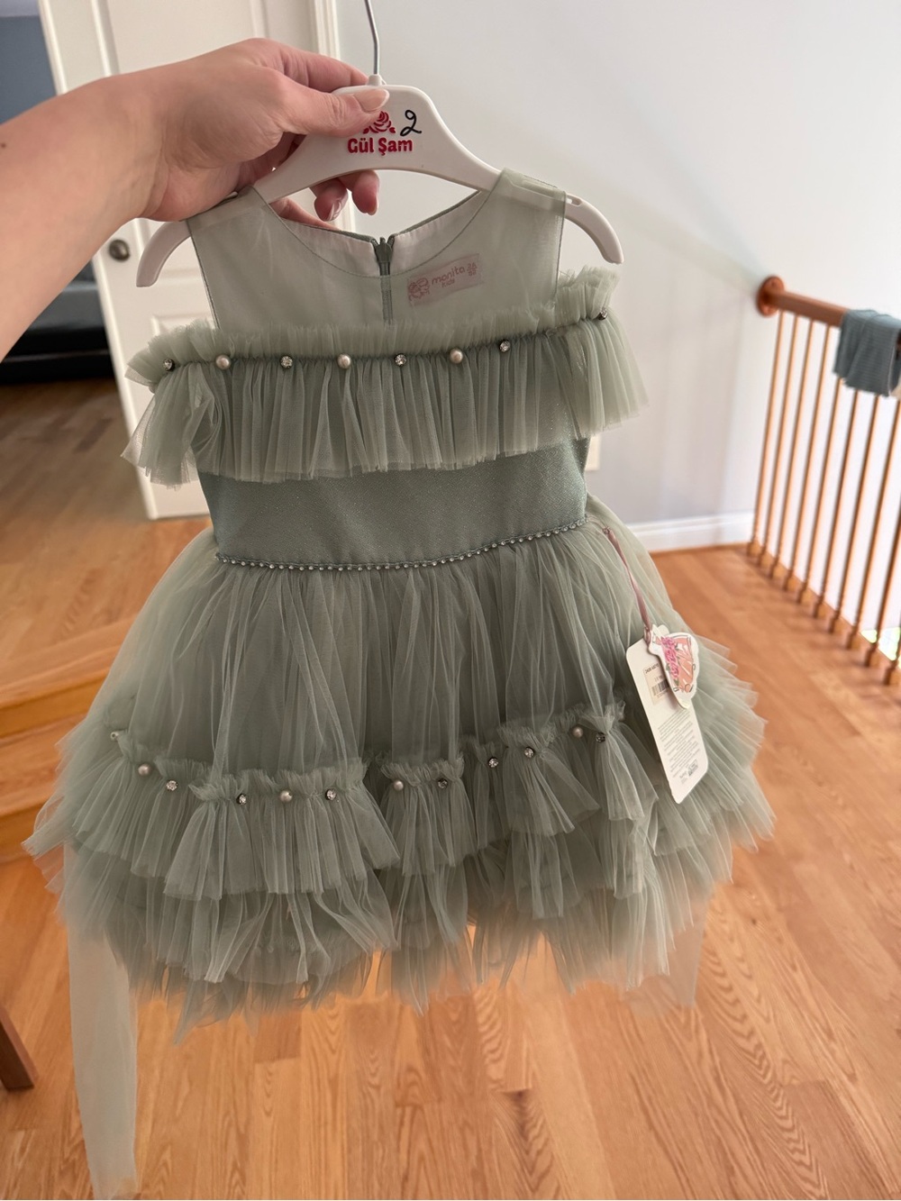 Gorgeous sage green toddler dress 2T